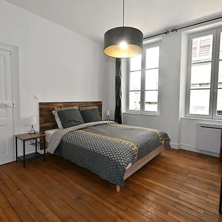 3 Appartements Premium Au Pied De La Cathedrale - Hypercentre Sens Exterior foto